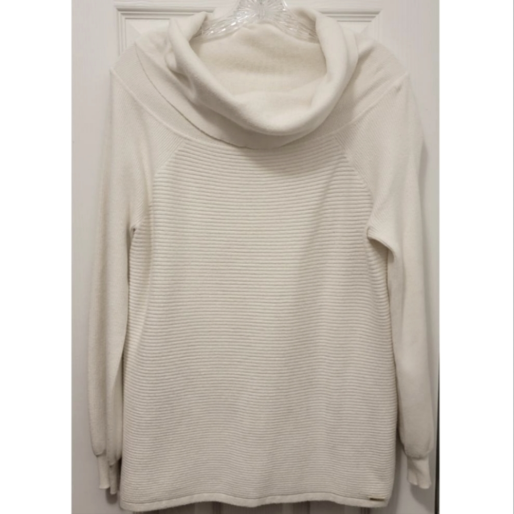 Calvin Klein Sweater